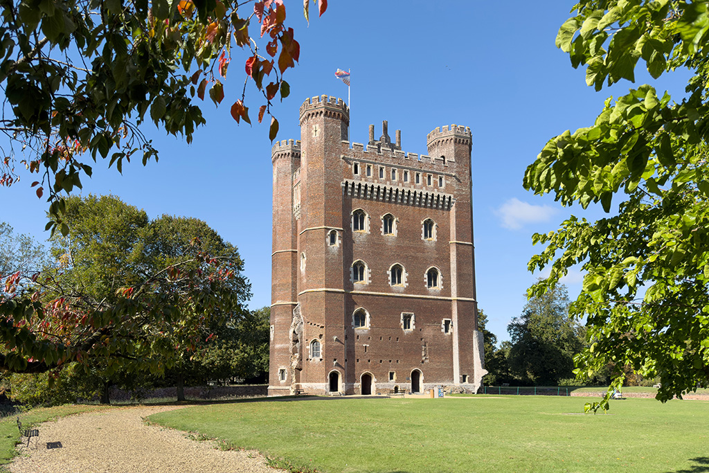 tattershall castle 01